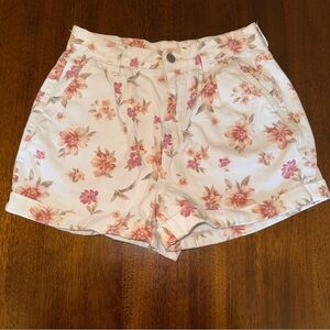 American Eagle Mom Shorts Floral Denim Jeans Ivory Pleated Cuffed Size 4
